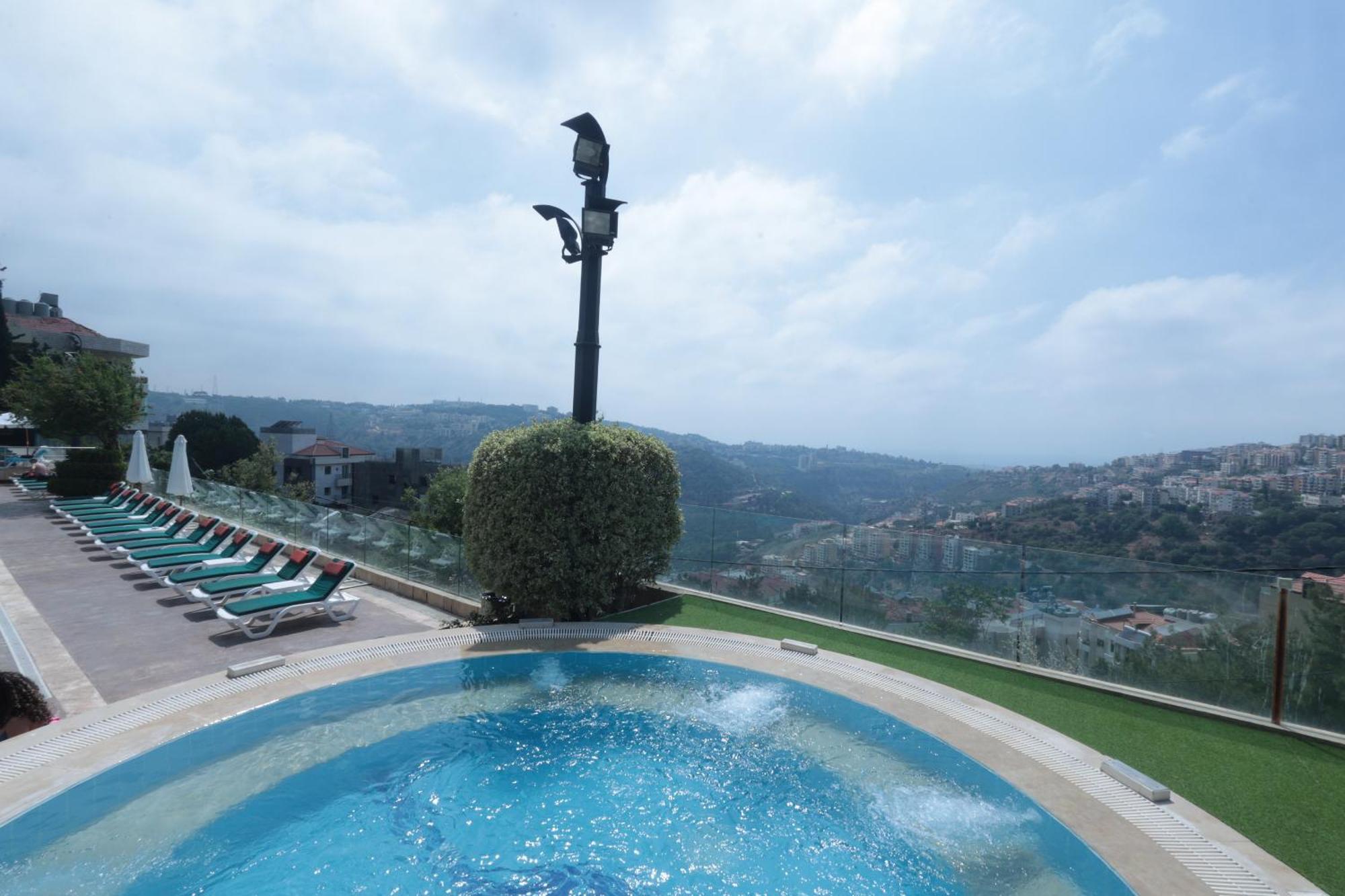 Monteverde Hotel Beit Mery Extérieur photo